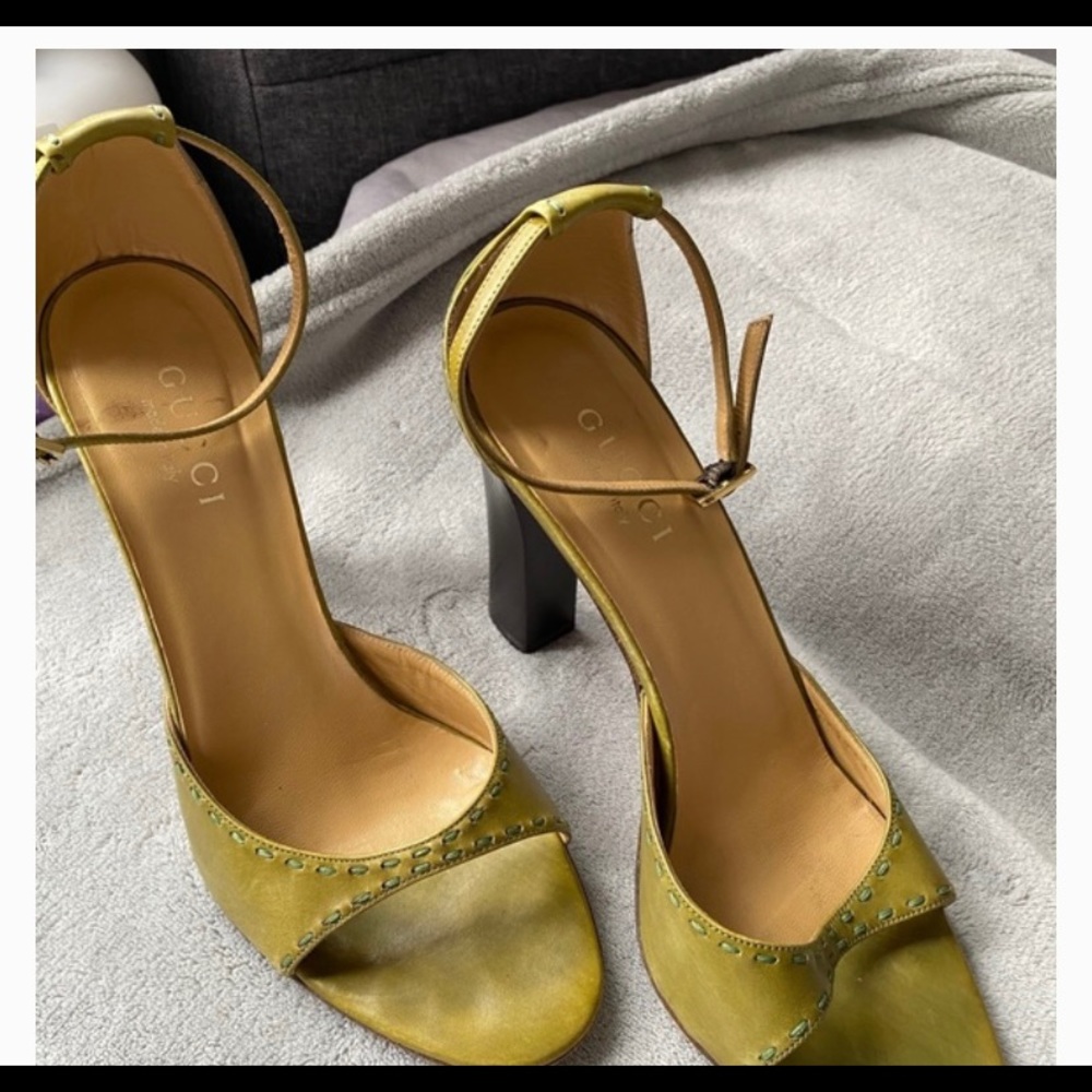 Gucci green heels